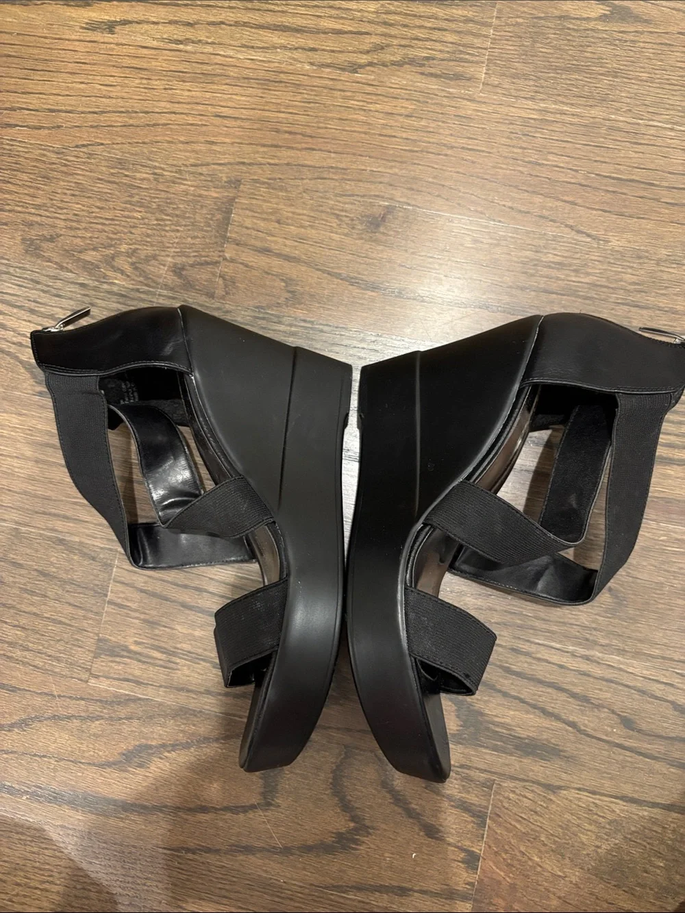 Black Strappy Elastic Sandal Wedges, size 9